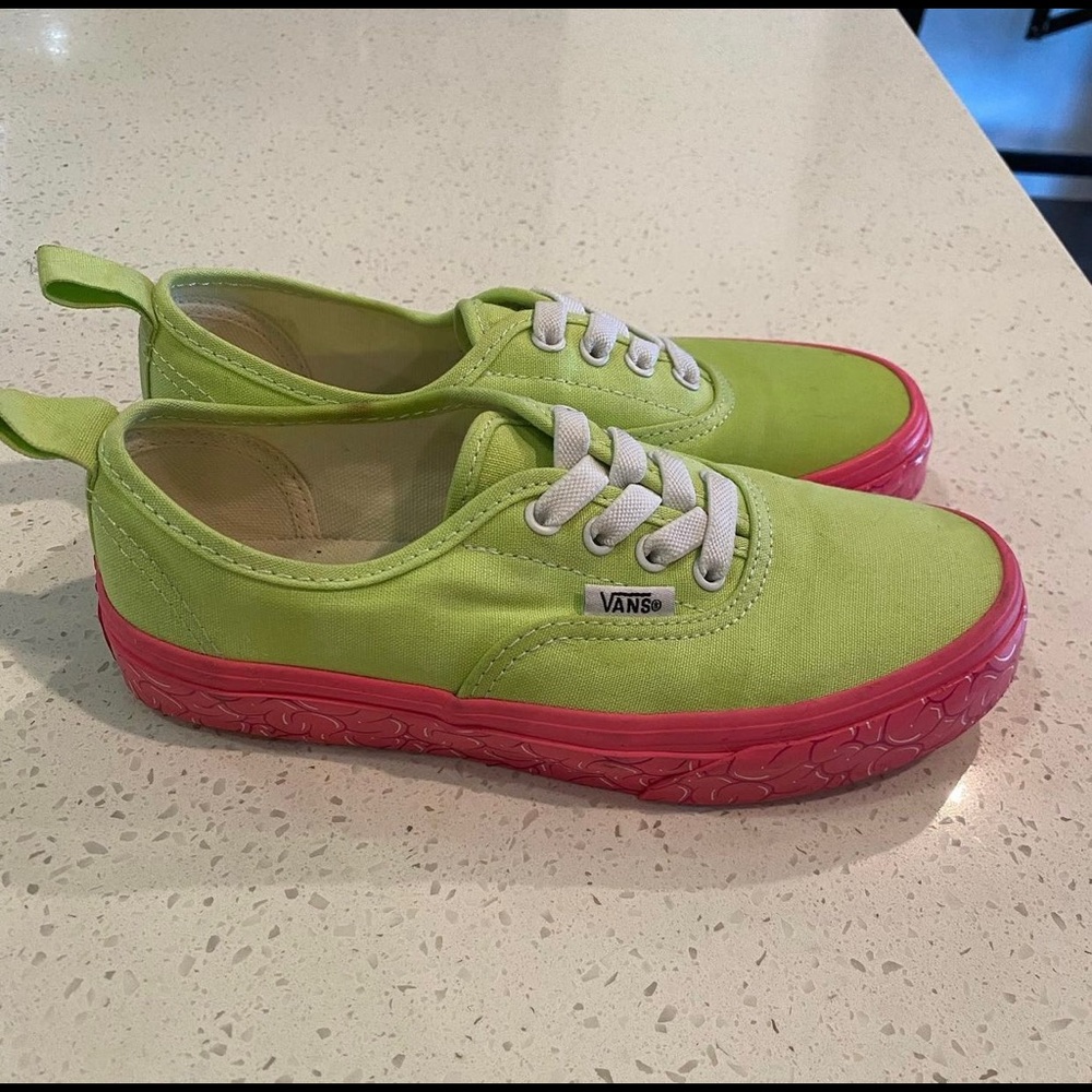 🎉Last Chance🎉Girls2.5 NWT Vans Authentic Elastic